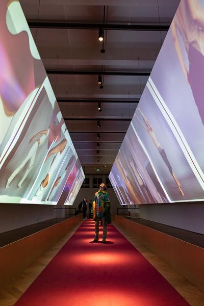 MAK: Show Off. Austrian Fashion Design (14.2. - 12.7.2020, Eröffnung) https://www.mak.at/showoff | Foto: eSeL Foto: eSeL.at - Lorenz Seidler
