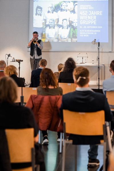Sprachspiel. Biennale West: 425 Jahre Wiener Gruppe. (Alte Schieberkammer, 18.9.2020) https://esel.at/termin/106789 | Foto: eSeL.at - Joanna Pianka Foto: eSeL.at - Joanna Pianka