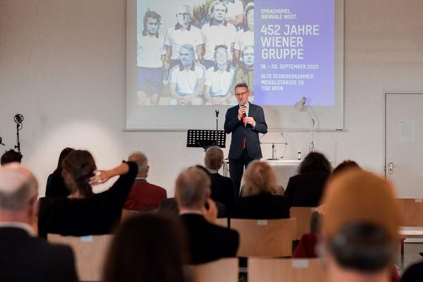 Sprachspiel. Biennale West: 425 Jahre Wiener Gruppe. (Alte Schieberkammer, 18.9.2020) https://esel.at/termin/106789 | Foto: eSeL.at - Joanna Pianka Foto: eSeL.at - Joanna Pianka