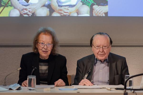 Sprachspiel. Biennale West: 425 Jahre Wiener Gruppe. (Alte Schieberkammer, 18.9.2020) https://esel.at/termin/106789 | Foto: eSeL.at - Joanna Pianka Foto: eSeL.at - Joanna Pianka