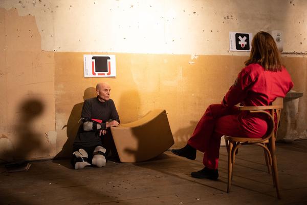Nomad Theatre. Habitat - Realisimulation einer Mission (Spitzer, 6.11.2020) http://nomad-theatre.eu/15035785.0 | Foto: eSeL Foto: eSeL.at - Lorenz Seidler