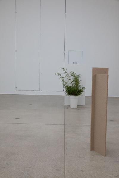 Secession: Verena Dengler. Die Galeristin und der schöne Antikapitalist auf der Gothic G’stettn (Corona Srezessionsession Dengvid-20 🙂) (2.7. - 6.9.2020) https://esel.at/termin/106124 | Foto: eSeL Foto: eSeL.at - Lorenz Seidler