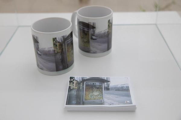 Secession: Verena Dengler. Die Galeristin und der schöne Antikapitalist auf der Gothic G’stettn (Corona Srezessionsession Dengvid-20 🙂) (2.7. - 6.9.2020) https://esel.at/termin/106124 | Foto: eSeL Foto: eSeL.at - Lorenz Seidler