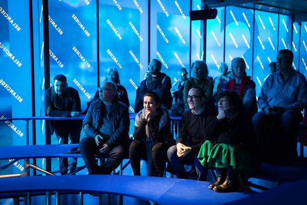 Kunsthalle Wien: … von Brot, Wein, Autos, Sicherheit und Frieden (Karlsplatz, 8.3.2020, Eröffnung) https://kunsthallewien.at/veranstaltung/von-brot-wein-autos-sicherheit-und-frieden | Foto: eSeL Foto: eSeL.at - Lorenz Seidler