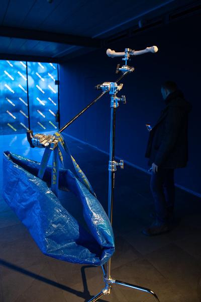 Kunsthalle Wien: … von Brot, Wein, Autos, Sicherheit und Frieden (Karlsplatz, 8.3.2020, Eröffnung) https://kunsthallewien.at/veranstaltung/von-brot-wein-autos-sicherheit-und-frieden | Foto: eSeL Foto: eSeL.at - Lorenz Seidler
