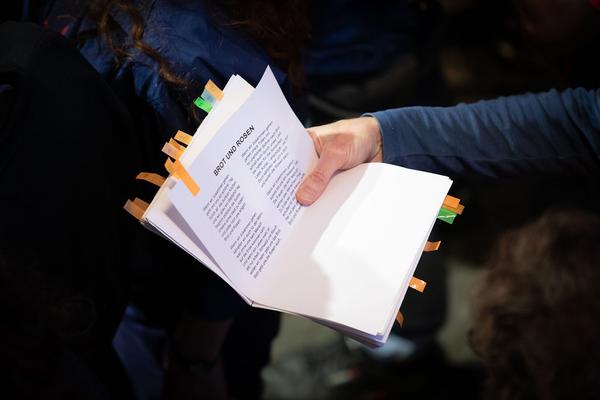 Kunsthalle Wien: … von Brot, Wein, Autos, Sicherheit und Frieden (MuseumsQuartier, 8.3.2020, Eröffnung) https://kunsthallewien.at/veranstaltung/von-brot-wein-autos-sicherheit-und-frieden | Foto: eSeL Foto: eSeL.at - Lorenz Seidler