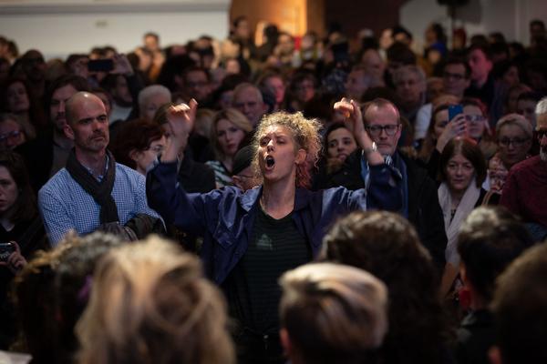 Kunsthalle Wien: … von Brot, Wein, Autos, Sicherheit und Frieden (MuseumsQuartier, 8.3.2020, Eröffnung) https://kunsthallewien.at/veranstaltung/von-brot-wein-autos-sicherheit-und-frieden | Foto: eSeL Foto: eSeL.at - Lorenz Seidler