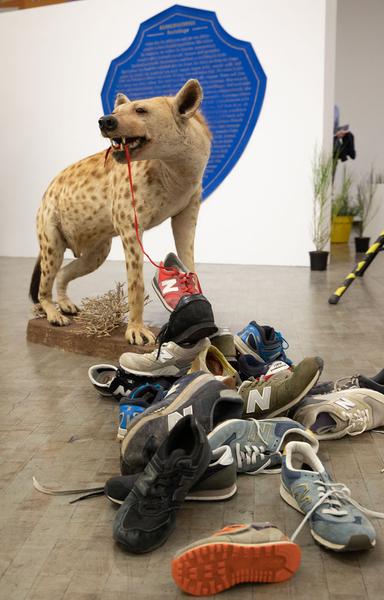 Kunsthalle Wien: … von Brot, Wein, Autos, Sicherheit und Frieden (8.3.2020, Eröffnung) https://kunsthallewien.at/veranstaltung/von-brot-wein-autos-sicherheit-und-frieden | Foto: eSeL Foto: eSeL.at - Lorenz Seidler