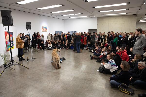 Kunsthalle Wien:  Wiener Grippe @… von Brot, Wein, Autos, Sicherheit und Frieden (8.3.2020, Eröffnung) https://kunsthallewien.at/veranstaltung/von-brot-wein-autos-sicherheit-und-frieden | Foto: eSeL Foto: eSeL.at - Lorenz Seidler