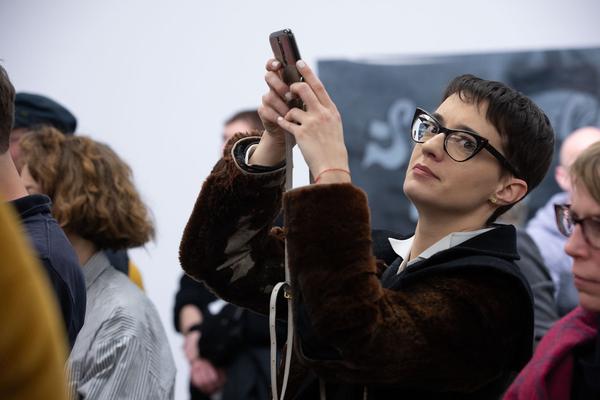 Kunsthalle Wien:  Wiener Grippe @… von Brot, Wein, Autos, Sicherheit und Frieden (8.3.2020, Eröffnung) https://kunsthallewien.at/veranstaltung/von-brot-wein-autos-sicherheit-und-frieden | Foto: eSeL Foto: eSeL.at - Lorenz Seidler