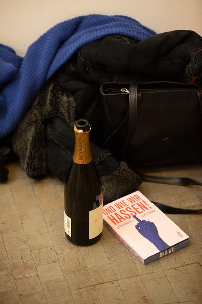 Kunsthalle Wien:  Wiener Grippe @… von Brot, Wein, Autos, Sicherheit und Frieden (8.3.2020, Eröffnung) https://kunsthallewien.at/veranstaltung/von-brot-wein-autos-sicherheit-und-frieden | Foto: eSeL Foto: eSeL.at - Lorenz Seidler