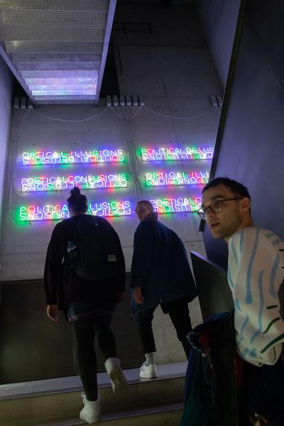 Kunsthalle Wien: … von Brot, Wein, Autos, Sicherheit und Frieden (8.3.2020, Eröffnung) https://kunsthallewien.at/veranstaltung/von-brot-wein-autos-sicherheit-und-frieden | Foto: eSeL Foto: eSeL.at - Lorenz Seidler