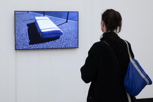 Kunsthalle Wien: … von Brot, Wein, Autos, Sicherheit und Frieden (8.3.2020, Eröffnung) https://kunsthallewien.at/veranstaltung/von-brot-wein-autos-sicherheit-und-frieden | Foto: eSeL Foto: eSeL.at - Lorenz Seidler
