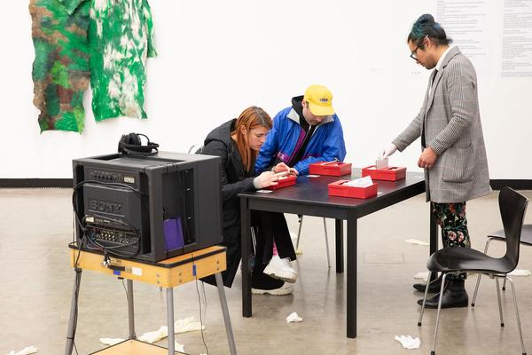 Kunsthalle Wien: … von Brot, Wein, Autos, Sicherheit und Frieden (8.3.2020, Eröffnung) https://kunsthallewien.at/veranstaltung/von-brot-wein-autos-sicherheit-und-frieden | Foto: eSeL Foto: eSeL.at - Lorenz Seidler