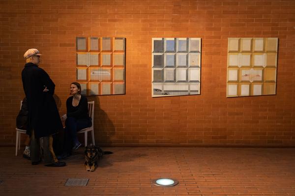 Kunsthalle Wien: … von Brot, Wein, Autos, Sicherheit und Frieden (8.3.2020, Eröffnung) https://kunsthallewien.at/veranstaltung/von-brot-wein-autos-sicherheit-und-frieden | Foto: eSeL Foto: eSeL.at - Lorenz Seidler