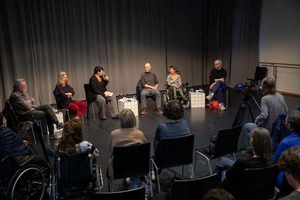 Tanzquartier Wien: Wir gehen erst, wenn wir gekommen sind. Ein Gespräch über 30 Jahre künstlerische Arbeit von Barbara Kraus. (22.2.2020) https://esel.at/termin/104944 | Foto: eSeL Foto: eSeL.at - Lorenz Seidler