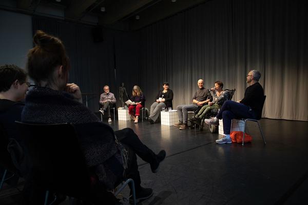 Tanzquartier Wien: Wir gehen erst, wenn wir gekommen sind. Ein Gespräch über 30 Jahre künstlerische Arbeit von Barbara Kraus. (22.2.2020) https://esel.at/termin/104944 | Foto: eSeL Foto: eSeL.at - Lorenz Seidler