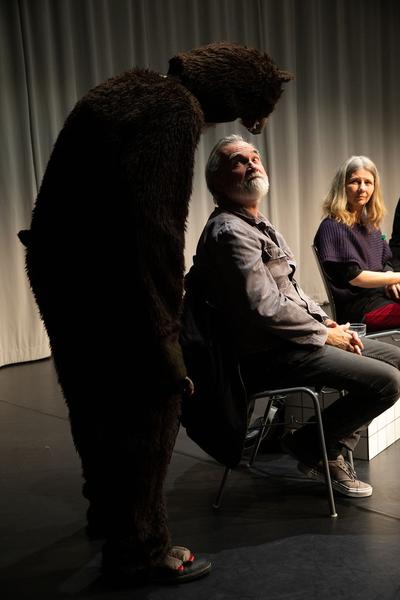 Tanzquartier Wien: Wir gehen erst, wenn wir gekommen sind. Ein Gespräch über 30 Jahre künstlerische Arbeit von Barbara Kraus. (22.2.2020) https://esel.at/termin/104944 | Foto: eSeL Foto: eSeL.at - Lorenz Seidler