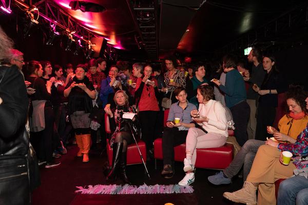 Tanzquartier Wien: Barbara Kraus - Wer will kann gehen (22.2.2020) https://esel.at/termin/104944 | Foto: eSeL Foto: eSeL.at - Lorenz Seidler