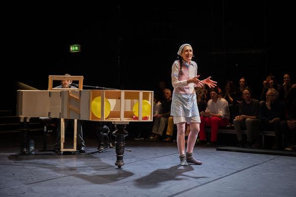 Tanzquartier Wien: Barbara Kraus - Wer will kann gehen (22.2.2020) https://esel.at/termin/104944 | Foto: eSeL Foto: eSeL.at - Lorenz Seidler