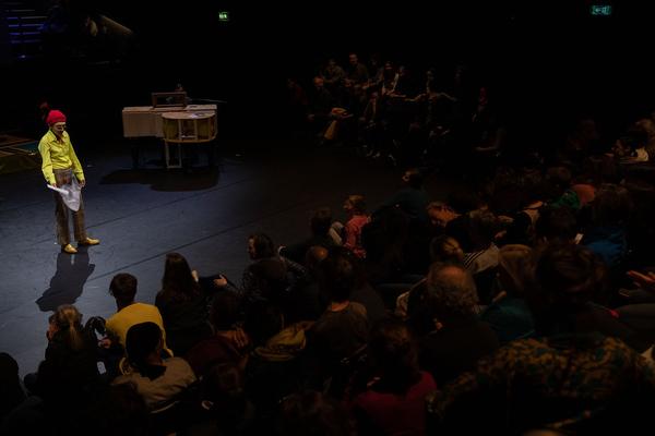 Tanzquartier Wien: Barbara Kraus - Wer will kann gehen (22.2.2020) https://esel.at/termin/104944 | Foto: eSeL Foto: eSeL.at - Lorenz Seidler