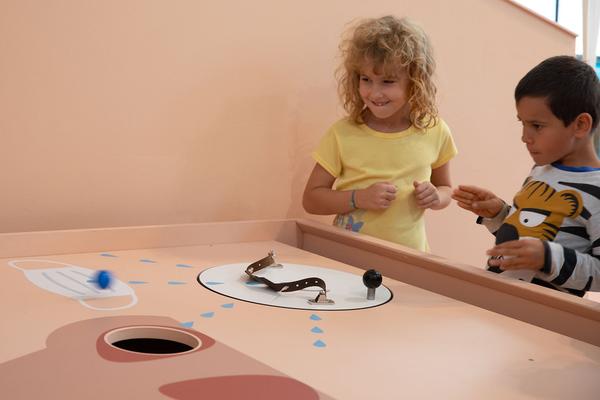 Zoom Kindermuseum: Von Kopf bis Fuss. Mitmachausstellung zum Thema Körper (7.7.2020 wiedereröffnet - 10.1.2021) https://esel.at/termin/105911 | Foto: eSeL Foto: eSeL.at - Lorenz Seidler