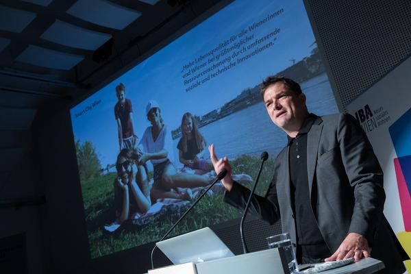 Architekturzentrum Wien: IBA Symposium: "Wir sind Quartier. Stadtentwicklung in der Klimakrise" (14.10.2020) Wie wohnen wir morgen?https://www.iba-wien.at/veranstaltungen/uebersicht/past-event-detail/event/wir-sind-quartier-symposium | Foto: eSeL Foto: eSeL.at - Lorenz Seidler