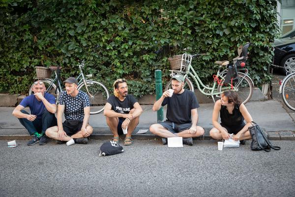Hollerei: XX ART Flânerie – Eröffnung (10.7. - 18.7.2020) https://esel.at/termin/106218 | Foto: eSeL Foto: eSeL.at - Lorenz Seidler