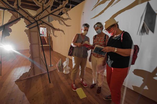 Kunst im öffentlichen Raum Niederösterreich @ Schloss Orth: Franz Kapfer - Zur Errettung des Christentums (25.7.2020, Eröffnung) https://publicart.at/de/kalender/?pid=1009 | Foto: eSeL.at - Joanna Pianka Foto: eSeL.at - Joanna Pianka