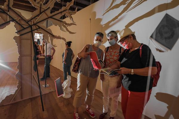 Kunst im öffentlichen Raum Niederösterreich @ Schloss Orth: Franz Kapfer - Zur Errettung des Christentums (25.7.2020, Eröffnung) https://publicart.at/de/kalender/?pid=1009 | Foto: eSeL.at - Joanna Pianka Foto: eSeL.at - Joanna Pianka