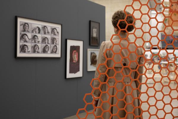 Kunsthalle Wien: And if I devoted my life to one of its feathers? (Wiener Festwochen Ausstellung, 14.5. - 26.9.2021) Foto: eSeL.at - Lorenz Seidler Foto: eSeL.at - Lorenz Seidler
