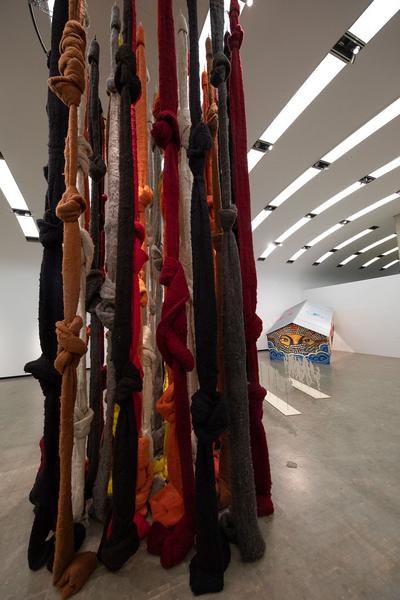 Kunsthalle Wien: And if I devoted my life to one of its feathers? (Wiener Festwochen Ausstellung, Eröffnung, 14.5.2021) Foto: eSeL.at - Lorenz Seidler Foto: eSeL.at - Lorenz Seidler
