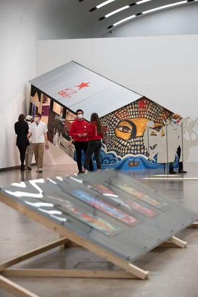 Kunsthalle Wien: And if I devoted my life to one of its feathers? (Wiener Festwochen Ausstellung, Eröffnung, 14.5.2021) Foto: eSeL.at - Lorenz Seidler Foto: eSeL.at - Lorenz Seidler