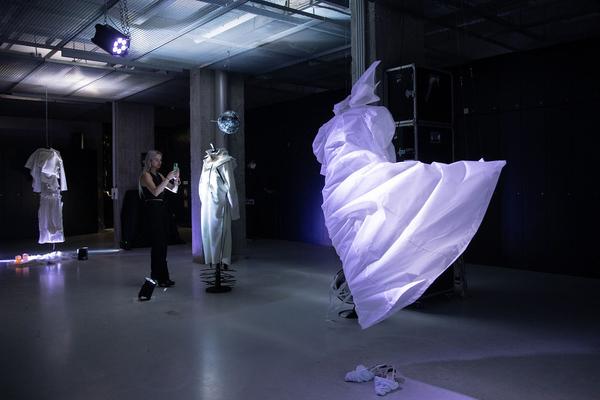 Angewandte Festival 2021 (29.6. - 2.7.2021) https://esel.at/termin/108163 | Foto: eSeL Foto: eSeL.at - Lorenz Seidler