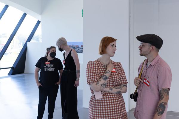 Landesgalerie Niederösterreich: #Artstories: Spuren und Masken der Flucht (4.9.2021) Foto: eSeL Foto: eSeL Lorenz Seidler
