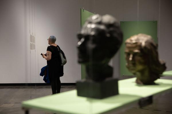 Kunsthalle Wien: Averklub Collective. Manuš heißt Mensch (2.6. - 5.9.2021) https://kunsthallewien.at/ausstellung/averklub-collective-manus-heisst-mensch | Foto: eSeL Foto: eSeL.at - Lorenz Seidler