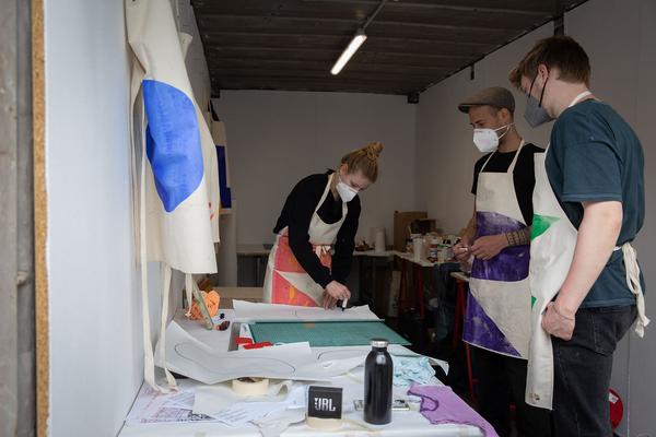 akbild @ Schillerplatz: Bureau Veritas - Laboratory (7.5.2021) https://www.akbild.ac.at/Portal/institute/bildende-kunst/ausstellungen-vermittlung/copy_of_bureau-veritas | Foto: eSeL Foto: eSeL.at - Lorenz Seidler
