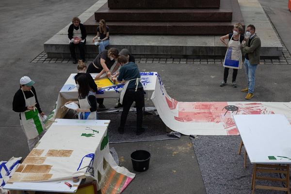 akbild @ Schillerplatz: Bureau Veritas - Laboratory (7.5.2021) https://www.akbild.ac.at/Portal/institute/bildende-kunst/ausstellungen-vermittlung/copy_of_bureau-veritas | Foto: eSeL Foto: eSeL.at - Lorenz Seidler