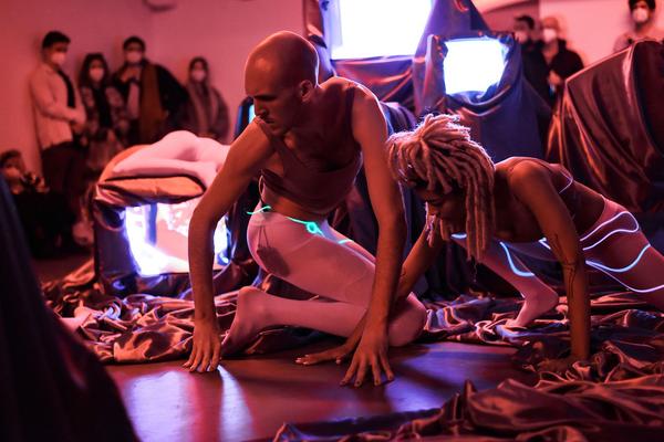 das weisse haus: Connections unplugged, Bodies rewired (10.11.2021 – 29.01.2022) Fotos: eSeL.at - Joanna Pianka