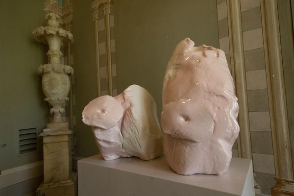 MAK-Expositur Geymüllerschlössel: Erwin Wurm (8.5. - 5.12.2021) https://www.mak.at/mak-expositur_geymuellerschloessel | Foto: eSeL Foto: eSeL.at - Lorenz Seidler