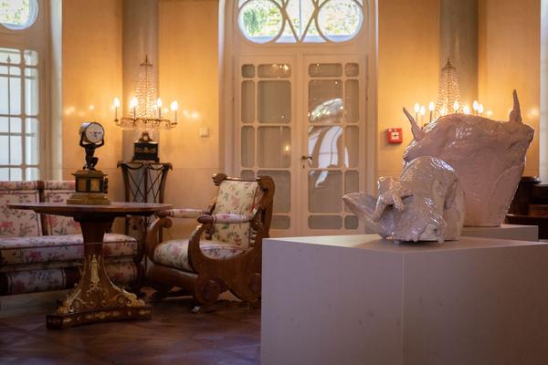 MAK-Expositur Geymüllerschlössel: Erwin Wurm (8.5. - 5.12.2021) https://www.mak.at/mak-expositur_geymuellerschloessel | Foto: eSeL Foto: eSeL.at - Lorenz Seidler