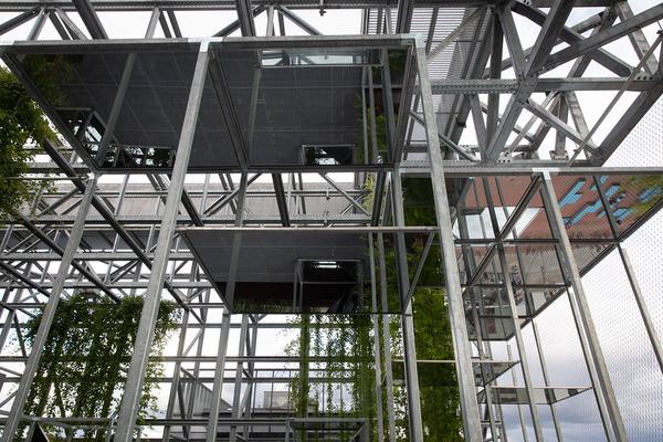 OK Linz: Höhenrausch 2021 - Wie im Paradies (6.5. - 17.10.2021) https://esel.at/termin/108930 | Foto: eSeL Foto: eSeL.at - Lorenz Seidler