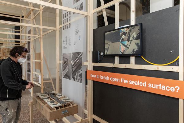 akbild Schillerplatz / IKA: Hitze Takes Command (07.05. - 28.05.2021, Hauptgebäude, Schillerplatz) https://www.akbild.ac.at/Portal/institute/kunst-und-architektur/ausstellungen-vermittlung/hitze-takes-command | Foto: eSeL Foto: eSeL.at - Lorenz Seidler