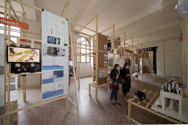 akbild Schillerplatz / IKA: Hitze Takes Command (07.05. - 28.05.2021, Hauptgebäude, Schillerplatz) https://www.akbild.ac.at/Portal/institute/kunst-und-architektur/ausstellungen-vermittlung/hitze-takes-command | Foto: eSeL Foto: eSeL.at - Lorenz Seidler
