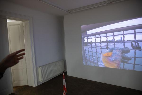 Projektraum Viktor Bucher: Leopold Kessler - RAL 9600 (5.11.2020 - 20.2.2021) https://esel.at/termin/108214 | Foto: eSeL Foto: eSeL.at - Lorenz Seidler