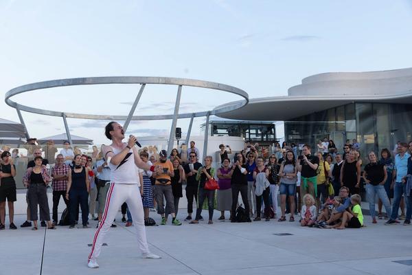 MuseumsQuartier Wien: Walking Concert - Austrofred (12.9.2021, Libellen-Wochenende) Foto: eSeL.at - Lorenz Seidler Foto: eSeL Lorenz Seidler