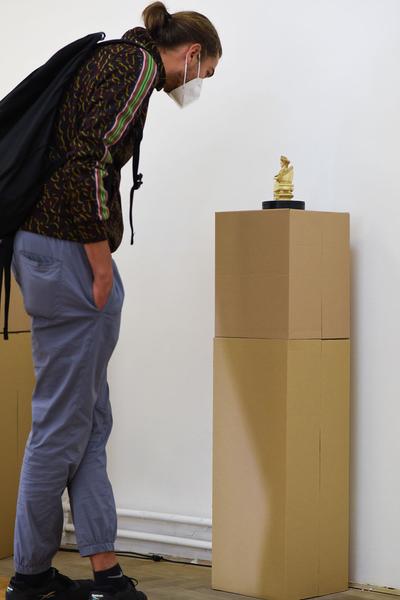 das weisse haus: Lisl Ponger - „Dancing on Thin Ice“ (19.5. - 3.7.2021) https://w.dasweissehaus.at/exhibition/einzelausstellung-dancing-on-thin-ice-von-lisl-ponger | Foto: eSeL.at - Joanna Pianka