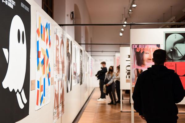 Vienna Art Week / MAK: 100 Beste Plakate (16.11.2021) Foto: eSeL.at - Joanna - Pianka