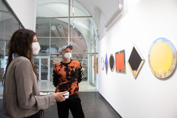 EIKON Schauraum: Markus Guschelbauer: Symbols & Signs (Q21, 5.3.- 21.5.2021) https://esel.at/termin/108404 | Foto: eSeL Foto: eSeL.at - Lorenz Seidler