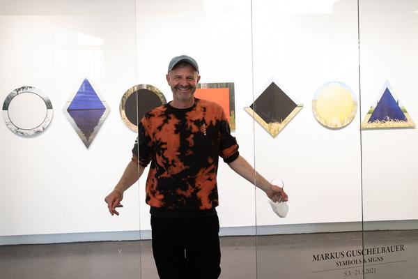 EIKON Schauraum: Markus Guschelbauer: Symbols & Signs (Q21, 5.3.- 21.5.2021) https://esel.at/termin/108404 | Foto: eSeL Foto: eSeL.at - Lorenz Seidler